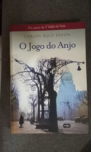 Livro de romance/suspense