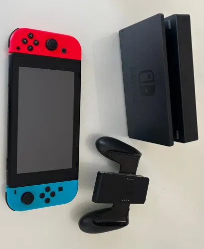 Vendo Nintendo Switch e Nintendo Switch lite semi novos