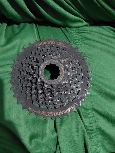 Cassete Shimano Altus CS-HG31 8v