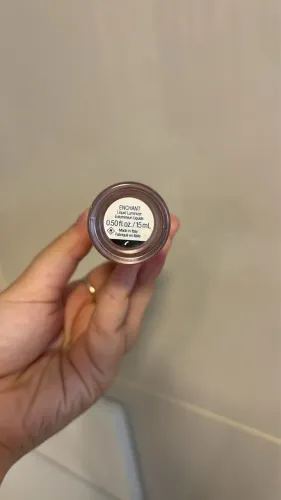 Iluminador Rare Beauty cor Enchant