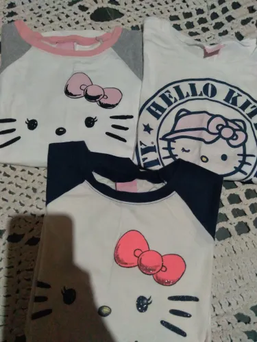 Blusinhas manga longa da Hello Kitty