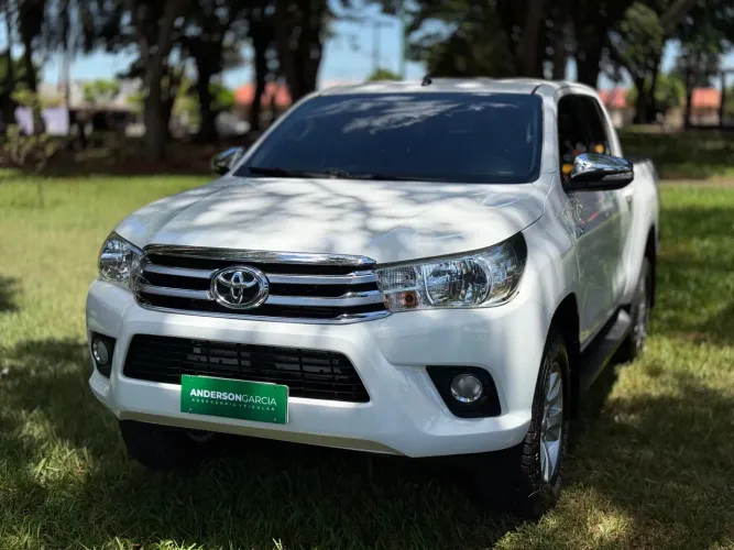 Toyota Hilux CD SRV 4X4 2.8 TDI Diesel Aut. 2016