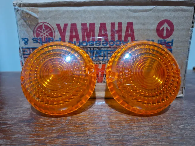 Par de lentes do pisca originais Yamaha Drag Star Virago V-Max