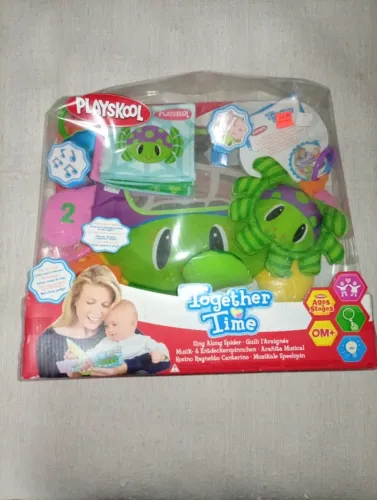 Brinquedo Playskool importado Together Time Sing Along Spider