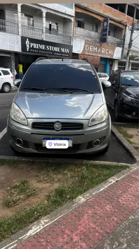 Fiat Idea Attractive 1.4 Fire Flex 8V 5P 2011