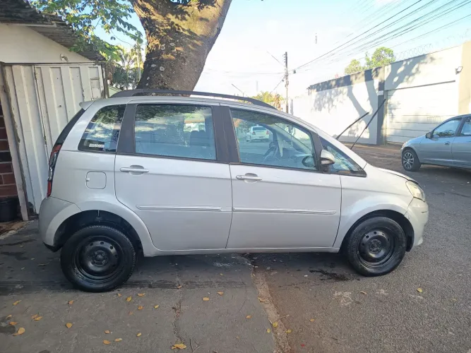Fiat Idea Attractive 1.4 Fire Flex 8V 5P 2011