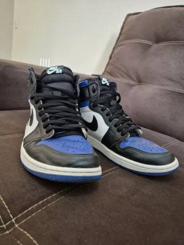 Air Jordan 1 High "Royal Toe"