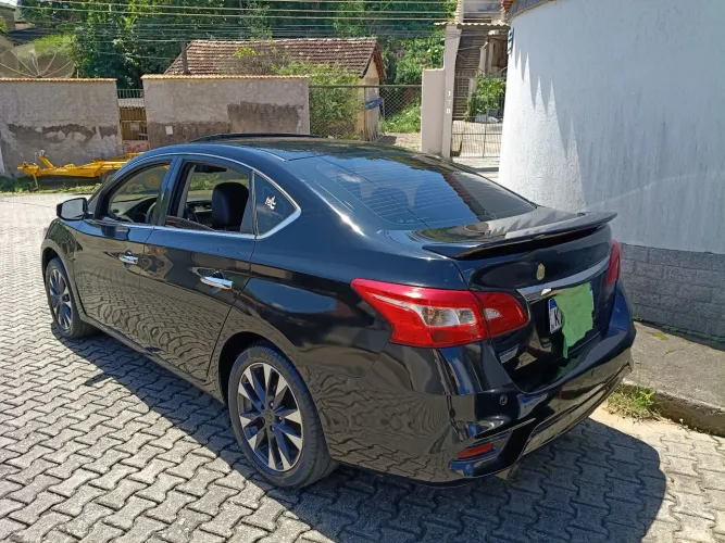 Nissan Sentra SL 2.0 Flexstart 16V Aut. 2017