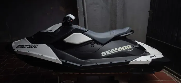 Sea Doo Spark 2up 2017 90hp 42Horas