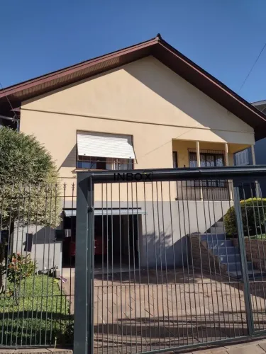 INBOX CIA IMOBILIÁRIA VENDE - LINDA CASA NO BAIRRO BOTAFOGO PRÓXIMA AO CENTRO
