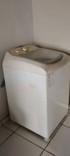 Geladeira e máquina de lavar