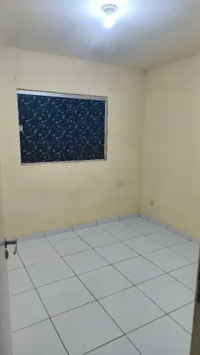 Aluga-se casa na rua rio doce 535