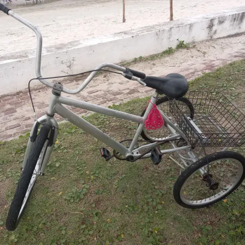 Bicicleta triciclo de aluminioR$ 750