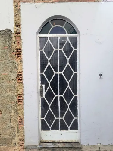 Porta de Ferro e Vidro