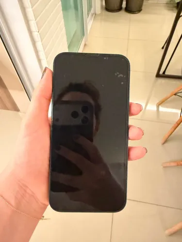iPhone 13 COM CAIXA