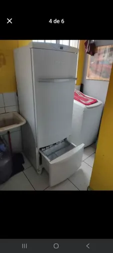 ?Brastemp modelo Clean BRF36, com capacidade de 330 litros.? Carapicuíba Sp