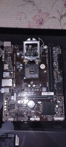 Placa mae h110M-h lga151 gigabyte