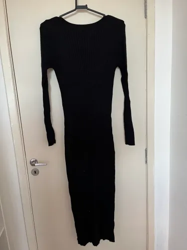 vestido longo preto forever 21 canelado com botões