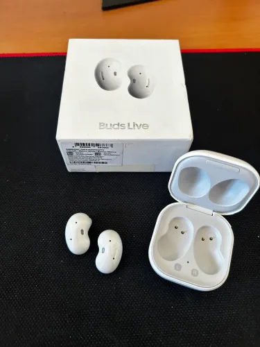 Fones de ouvido Samsung Galaxy Buds Live - Branco
