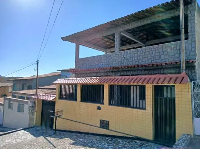 CASA DUPLEX COM 6 QUARTOS E 3 SUÍTES - SANTOS DUMONT - VILA VELHA/ES