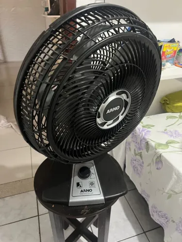 Ventilador de mesa Arno