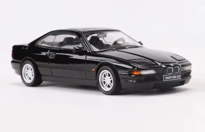 Miniatura BMW 850 CSI DCT 1/64