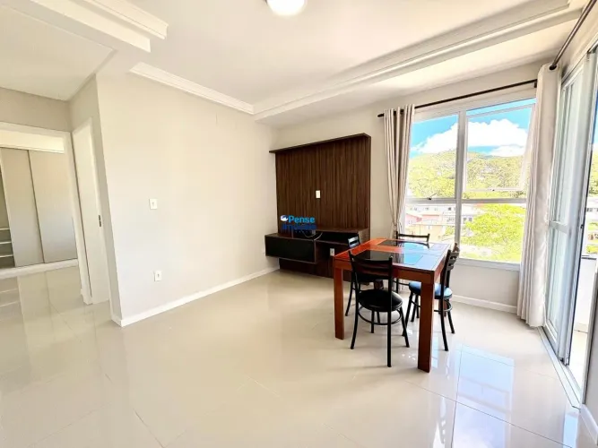 Apartamento mobiliado à venda no Corrego Grande