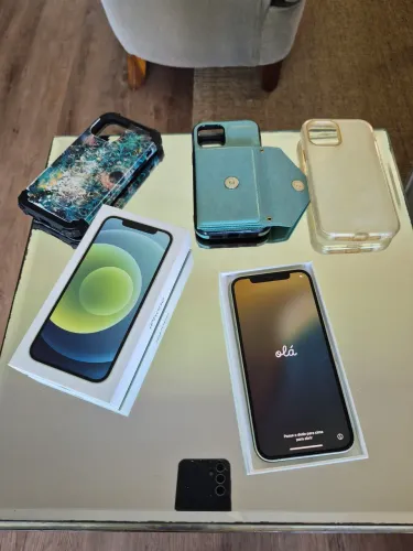 Iphone 12 64GB Verde Água na Caixa