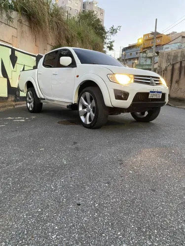 Mitsubishi L200 Triton GLX 3.2 CD TB Int.diesel MEC 2013
