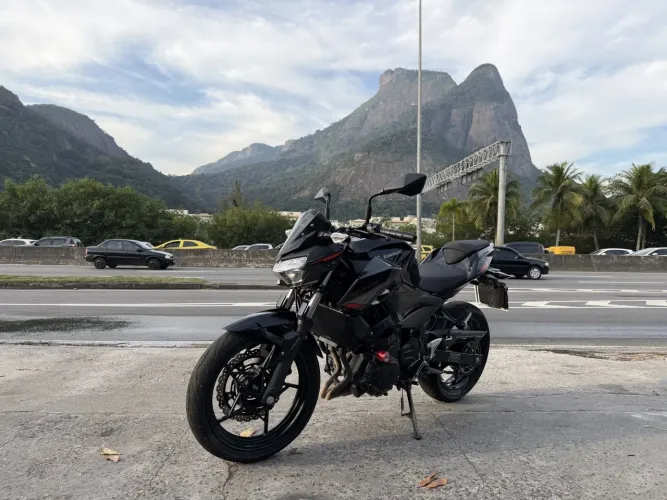 Kawasaki Z400 2024