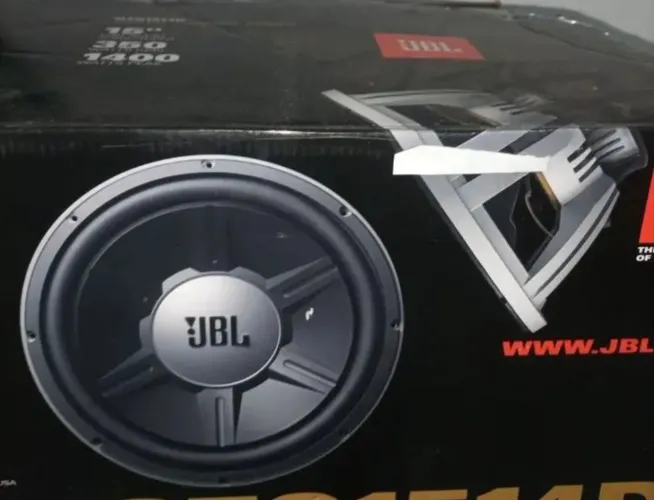 Subwoofer JBL GTO1514D de 15 polegadas e dupla bobina