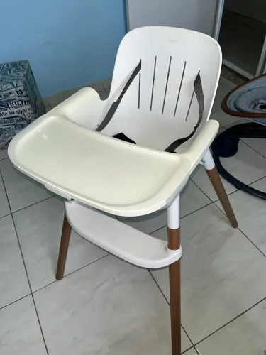 Cadeira de alimentação/ refeição Poko Burigotto Branca 