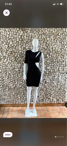 vestido mundo lolita preto com recortes
