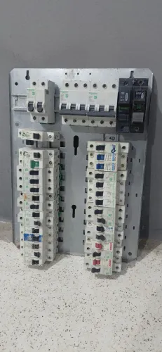 Disjuntores elétricos