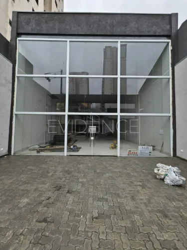 Imóvel Comercial com Fachada em Vidro | 350 m² | Locação