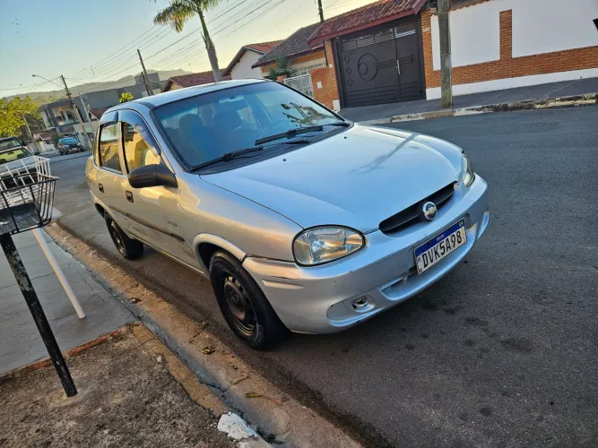 Chevrolet Corsa SED Class.life 1.0/1.0 Flexpower (álcool) 2007