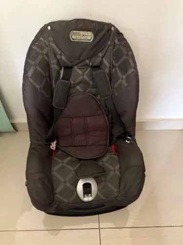 Cadeirinha de carro para criança 