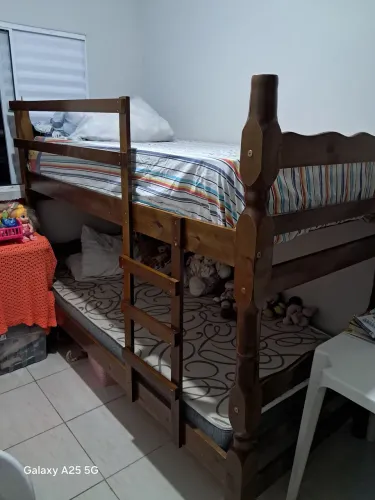 Beliche com 3 colchões 