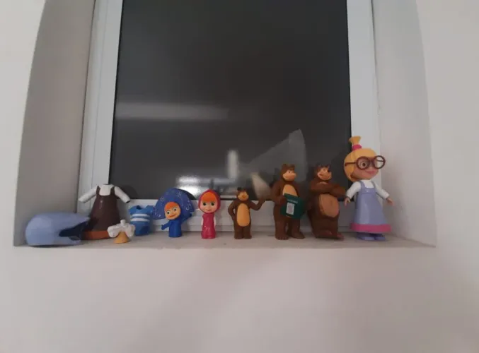 Kit bonecas Marsha e o Urso