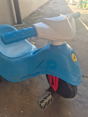 Triciclo infantil 