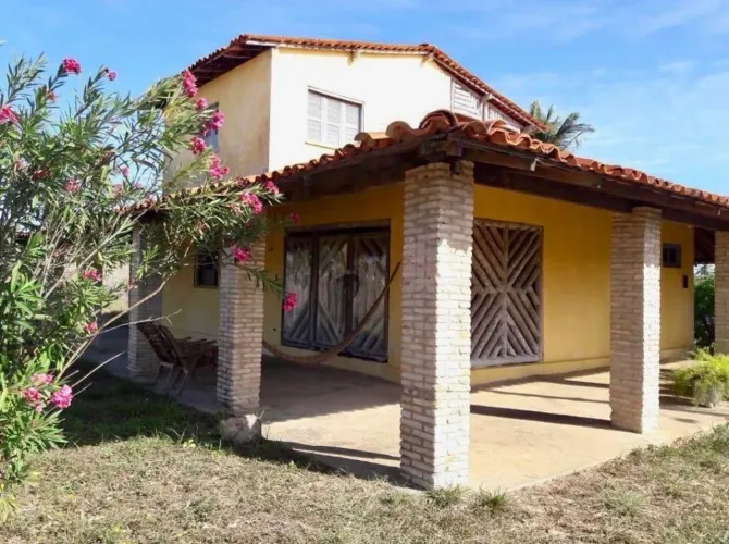 Casa na praia do coqueiro 