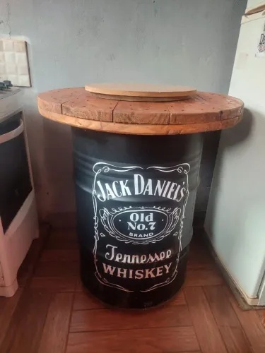 Mesa tambor, para área de lazer.