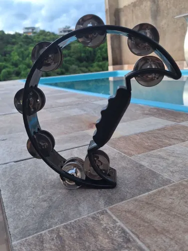 Vendo meia lua da marca RIZZO já usada 