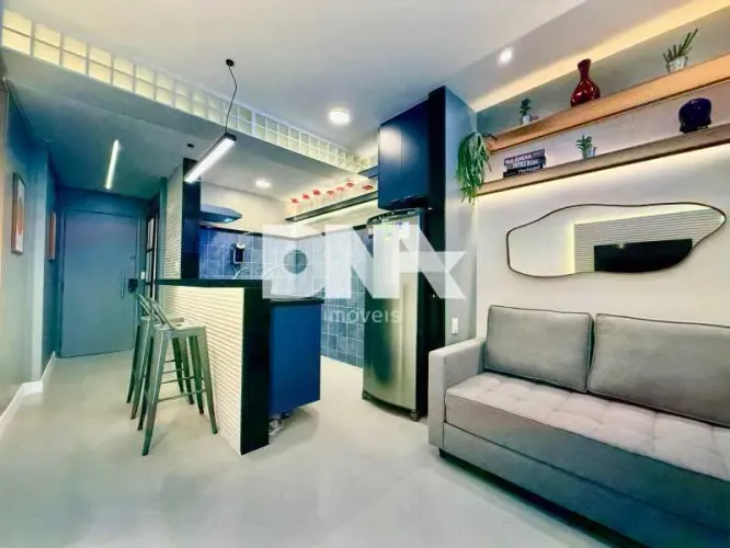 Apartamento : / Residencial / Centro
