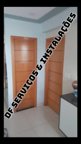 INSTALAÇÃO DE PORTAS & MONTAGEM/DESMONTAGEM DE MÓVEIS 