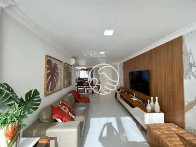 Apartamento à venda na beira mar é nas Imobiliárias Itamar Imóveis!