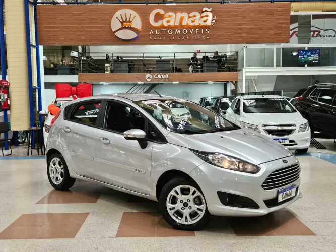 Ford Fiesta SEL 1.6 16V Flex Aut. 5P 2017