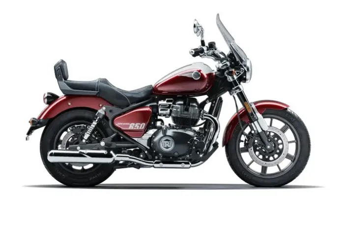 Royal Enfield Super Meteor 650 - Celestial Red - 2026