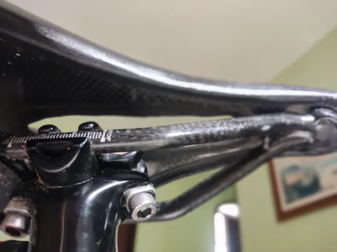 Selim fibra de carbono 155mm