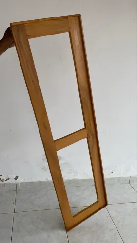 Montador de móveis e instalação de portas e base para guarda-roupa
